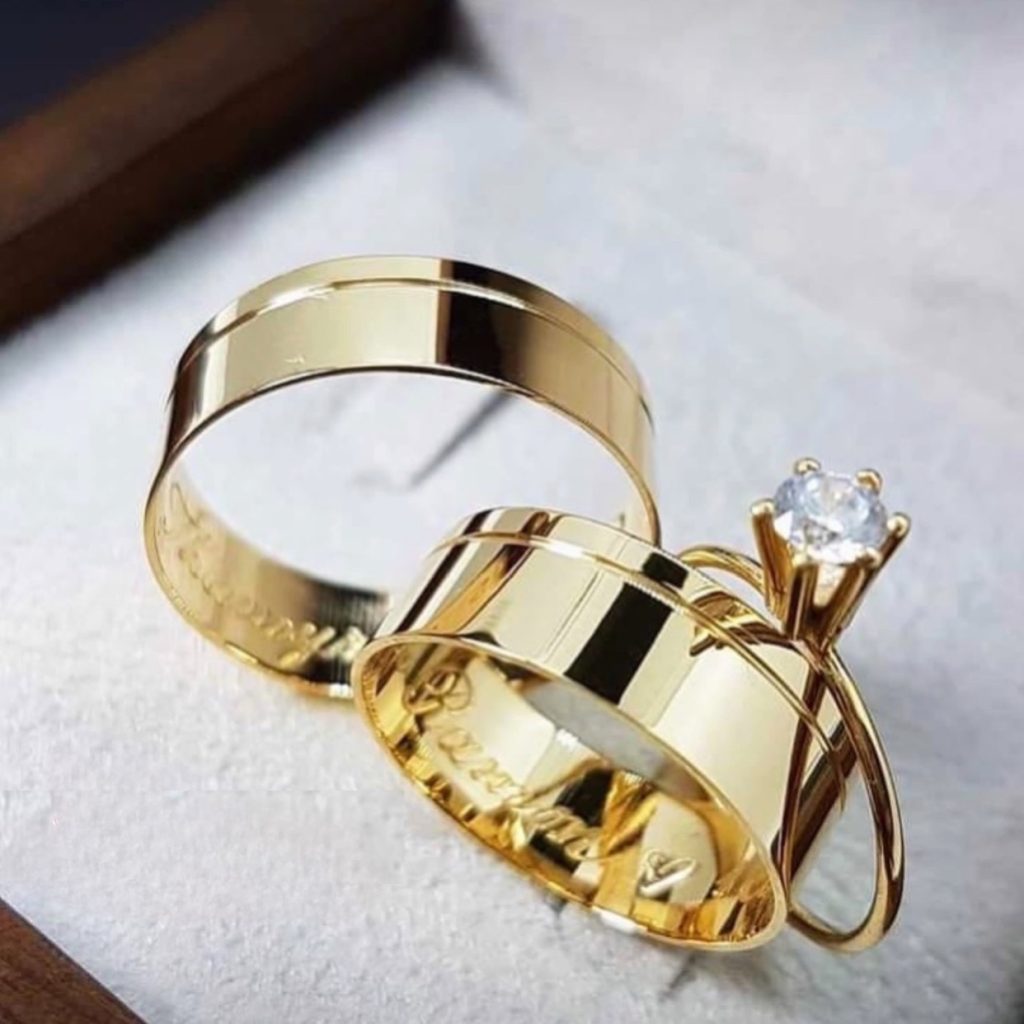 Par de Alianças 8mm Reta C\ Friso lateral + aparador 💍
